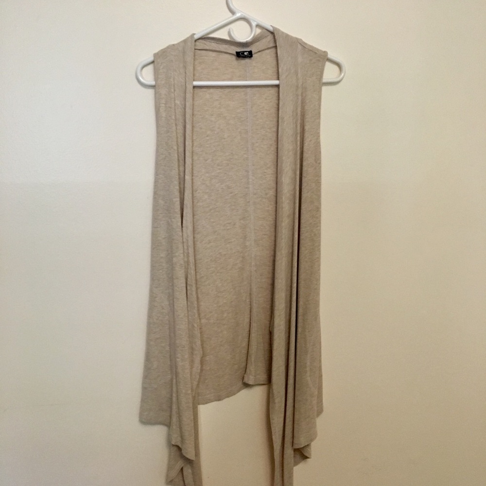 Long cascading vest - Picture 1 of 1